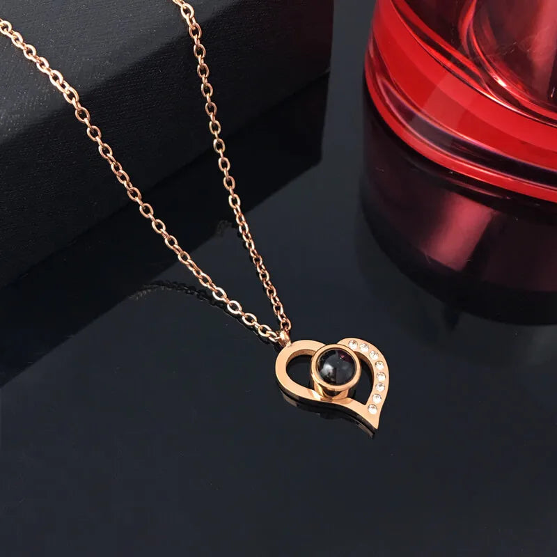 Love Heart Projection Necklace 100 Languages I Love You Pendant with Rose Gift Box for Girlfriend 2023 Fashion Luxury Jewelry